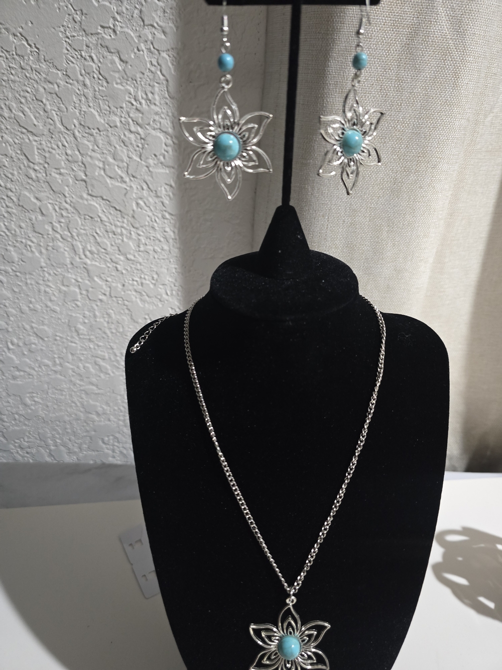 Silver Flower Pendant Necklace and Earrings Set with Turquoise Beads